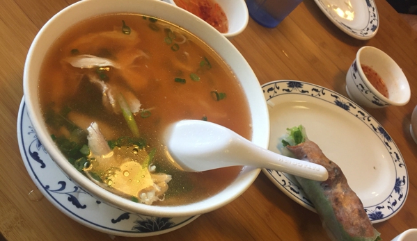 Pho Ca Dao Restaurant - San Diego, CA