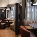 Courtyard by Marriott - Hotels