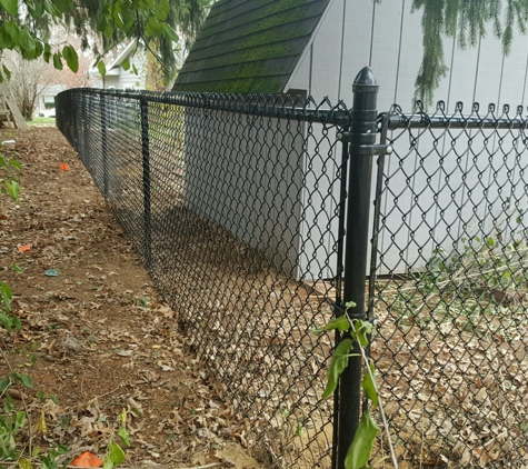 Estherlee Fence Co - North Lima, OH. Chain Link Fencing