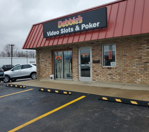 CoinFlip Bitcoin ATM - Debbie's Slots Lounge (Monticello) - Monticello, IL