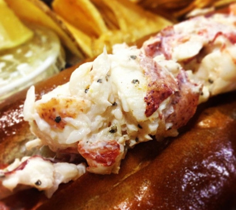 New England Lobster Market & Eatery - Burlingame, CA