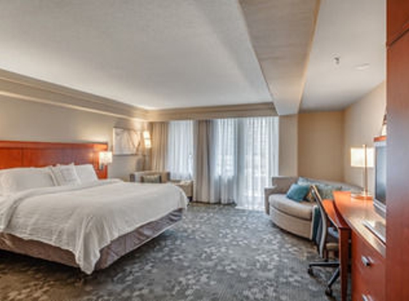 Courtyard by Marriott - Jacksonville Beach, FL