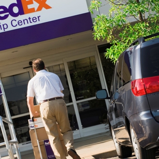 FedEx Ship Center - Grand Rapids, MI