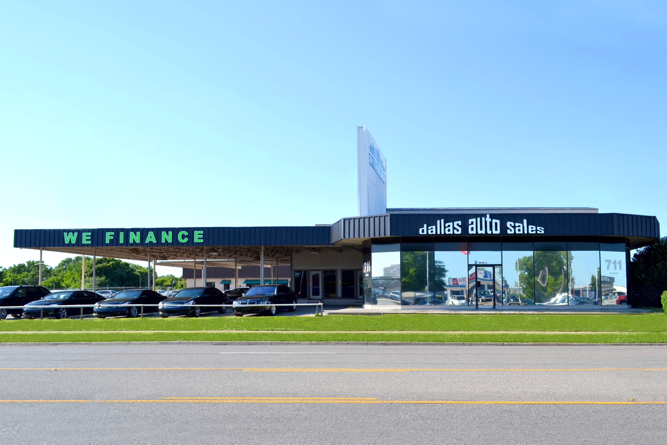 Dallas Auto Sales 711 E Division St, Arlington, TX 76011