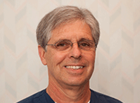 Stanton D Dunn, DDS - Scottsburg, IN