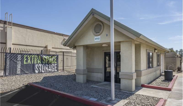 Extra Space Storage - Lodi, CA