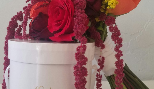 Mora's Floral Design Studio - Glenwood Springs, CO