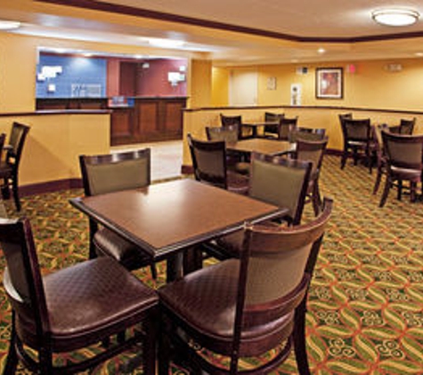 Holiday Inn Express London-I-70 - London, OH