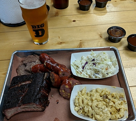 Big D Barbecue - Mansfield, TX