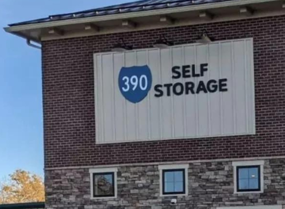 390 Self Storage - Rochester, NY. Climate Controlled Self Storage Units in Rochester NY