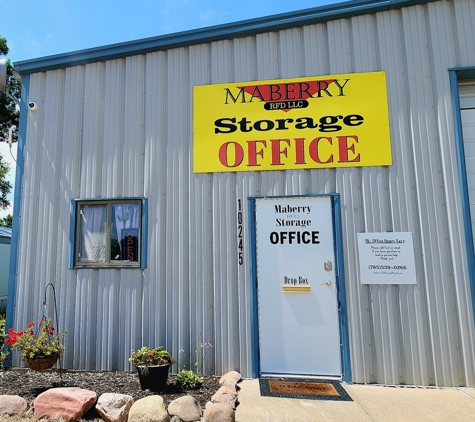 Maberry RFD Storage - Manhattan, KS