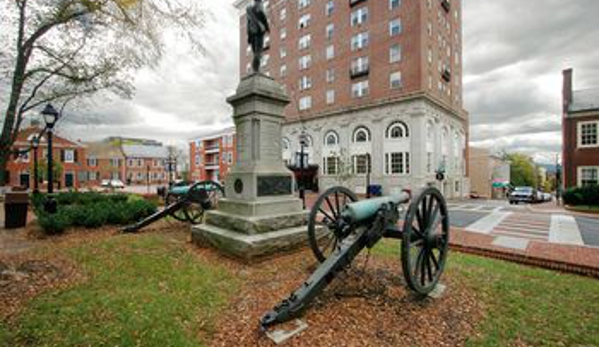 The Inn at Court Square - Charlottesville, VA