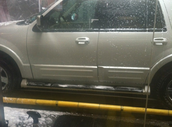 LMC Car Wash & Lube - New York, NY