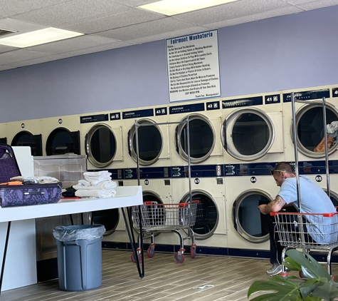 Fairmont Washateria - Pasadena, TX. Free Dryer today...������������