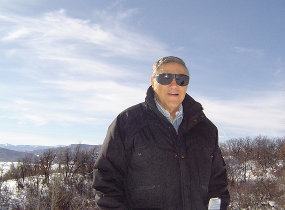 Mutual Investigative Services - Cheyenne, WY. Tony on surveillance near Steamboat Springs