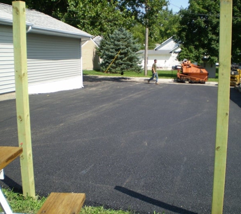 Marshall Asphalt & Concrete - Bloomington, IL