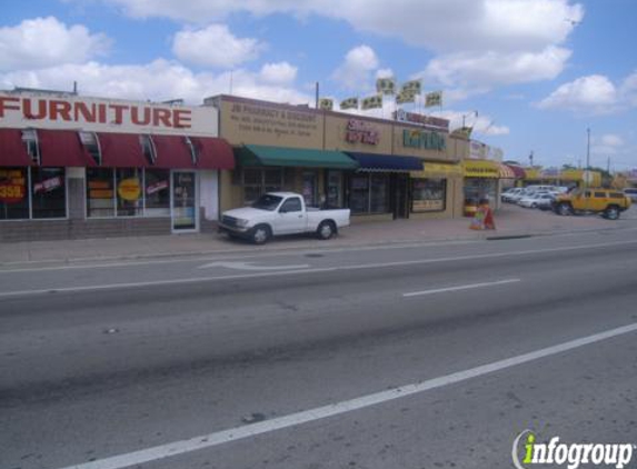 Flamingo Pet Shop - Miami, FL