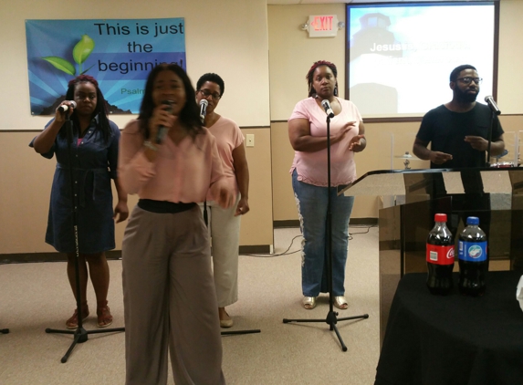Courageous Worship Church - Atlanta, GA. Praise and Worship!