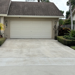 Clear Wash Window Cleaning - Pompano Beach, FL. Drive Way Pressure Cleaning in Coral Springs