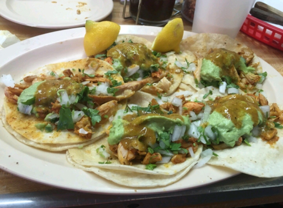 Mex Perú Gipsy - Los Angeles, CA. Chicken street tacos