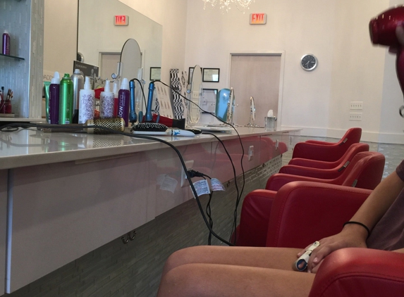 Cherry Blow Dry Bar - Mosaic - Fairfax, VA