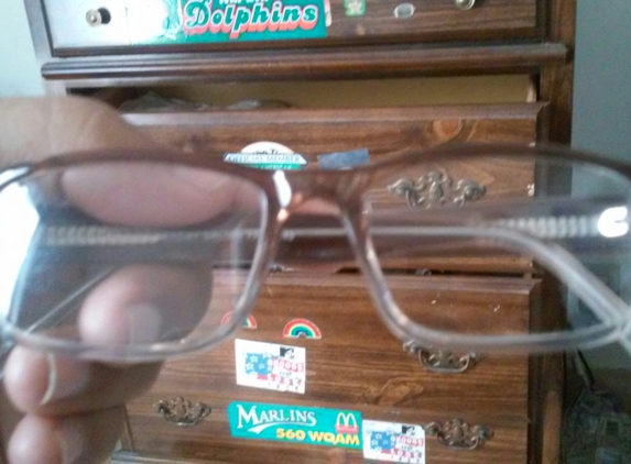 America's Best Contacts And Eyeglasses - Miami, FL. My new glasses..now i can see better than before.