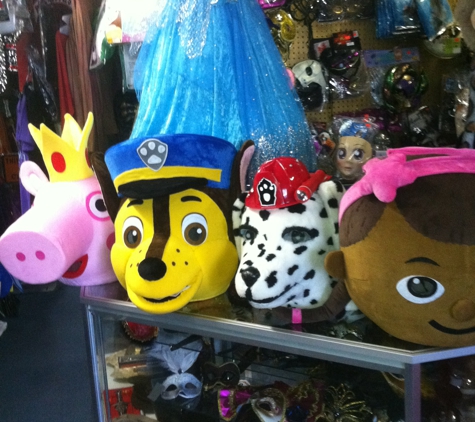 Arlene's Costume Shop - Toms River, NJ. Hundreds of mascots