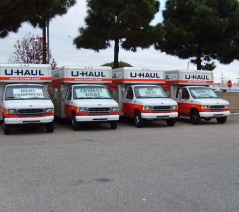 U-Haul at Beach Blvd - Huntington Beach, CA