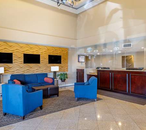 Comfort Suites - Huntington Beach, CA