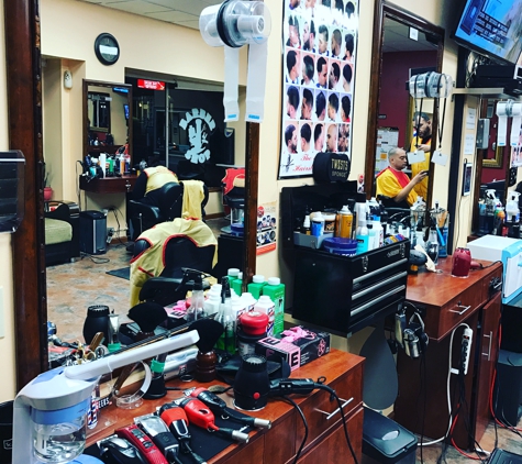 Cache Latino Barber - Bergenfield, NJ. Professional