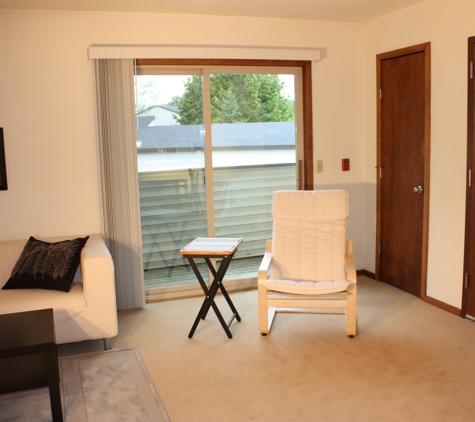 Wilshire Woods Apts - Stevens Point, WI