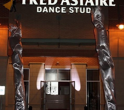 Fred Astaire Dance Studio of Brookfield - Brookfield, WI