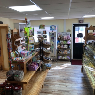 The Candy Cottage & Gifts - Cohoes, NY