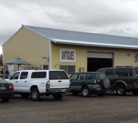 Perrin's Past & Present Trading Post - Chiloquin, OR