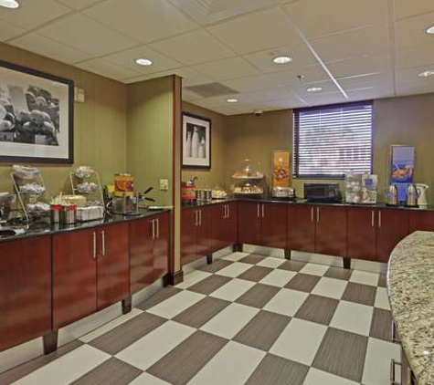 Hampton Inn & Suites Los Angeles/Sherman Oaks - Sherman Oaks, CA