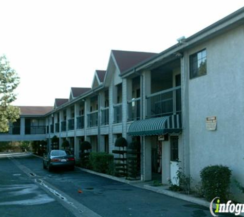 Evergreen Inn - Covina, CA