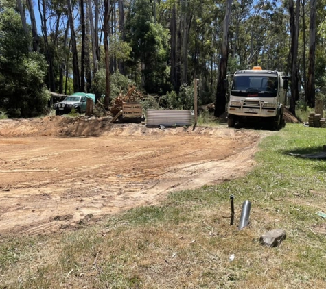 Ezydig Bobcat Services - Campbells Creek, VIC