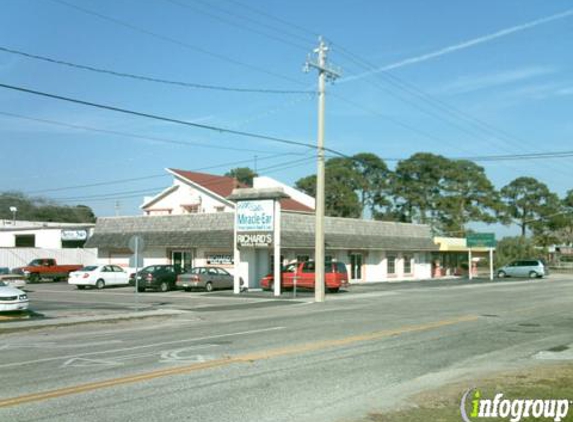 Richard's Food Emporium - Venice, FL