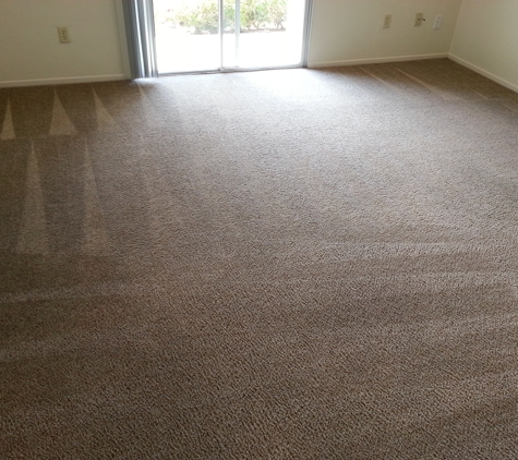 Chris's Carpet Cleaning - Fresno, CA