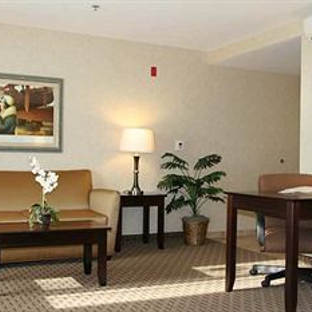 Hampton Inn & Suites Oakland Airport-Alameda - Alameda, CA