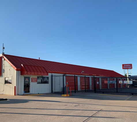 Public Storage - Yukon, OK