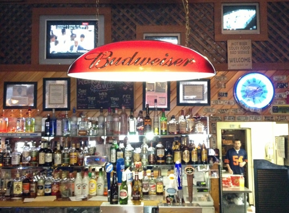 Skoonerz Grill & Bar - Princeton, IL