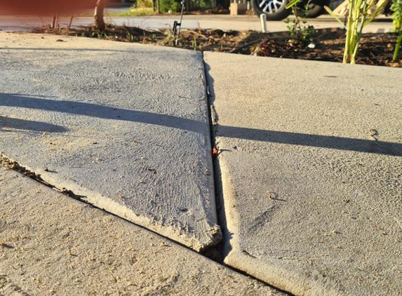 RIVERSIDE CONCRETE PTY LTD - Rivervale, WA. Height difference creates a trip point