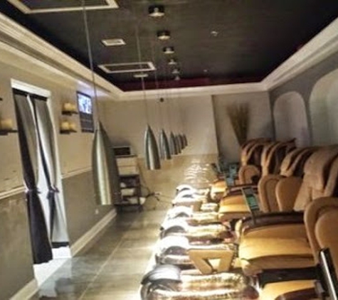 Le's Nail and Spa - Des Plaines, IL