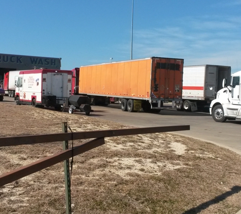 UNIQUE CUSTOM CLEANING SERVICE ON-SITE AND MOBILE TRUCK WASH - Dallas, TX