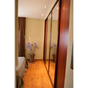 Gallery Image Number 3
