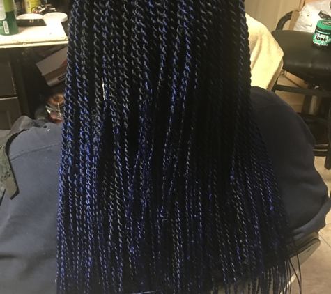 Peco African Hair Braiding - Milwaukee, WI
