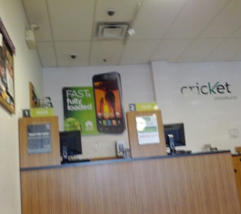 Cricket Wireless - Chicago, IL