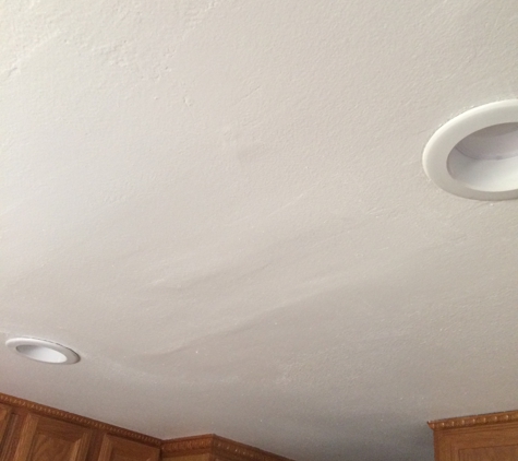 J & N Remodeling Solutions - Seattle, WA. Example of a bad drywall tape job.