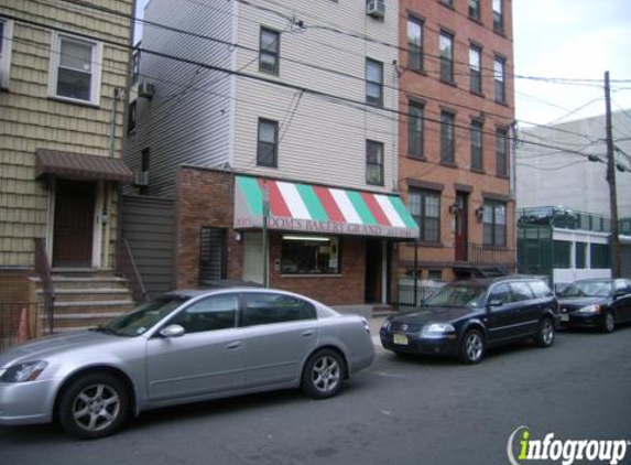 Dom's Bakery Grand - Hoboken, NJ